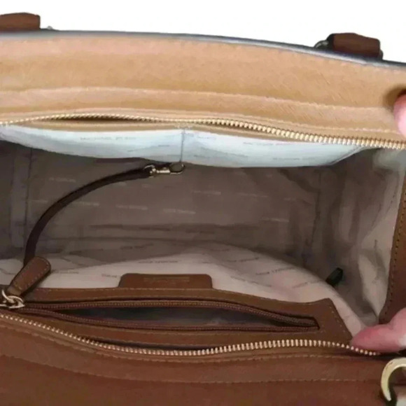 Michael Kors Selma Medium Saffiano Leather Crossbody Bag Cognac Brown Women's - Picture 12 of 15